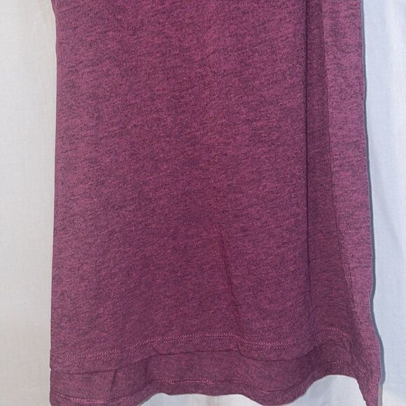 Old navy tank top - Picture 4 of 9